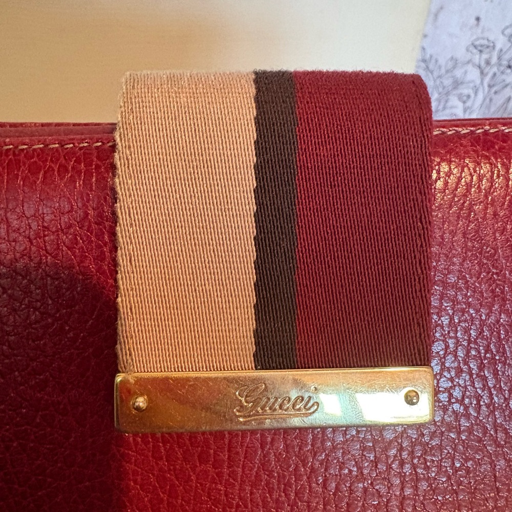 Gucci Burgundy and Beige Wallet - Picture 5 of 9